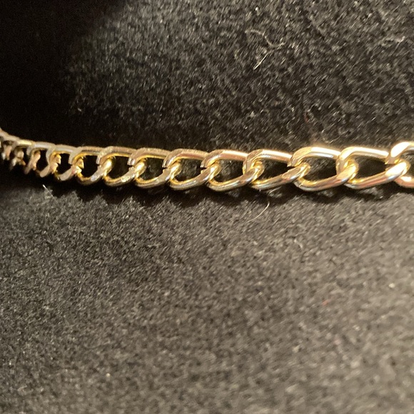 Fedora-Gelso Bianca pinched black Fedora 100% wool with gold chain.  Classic - Picture 6 of 15